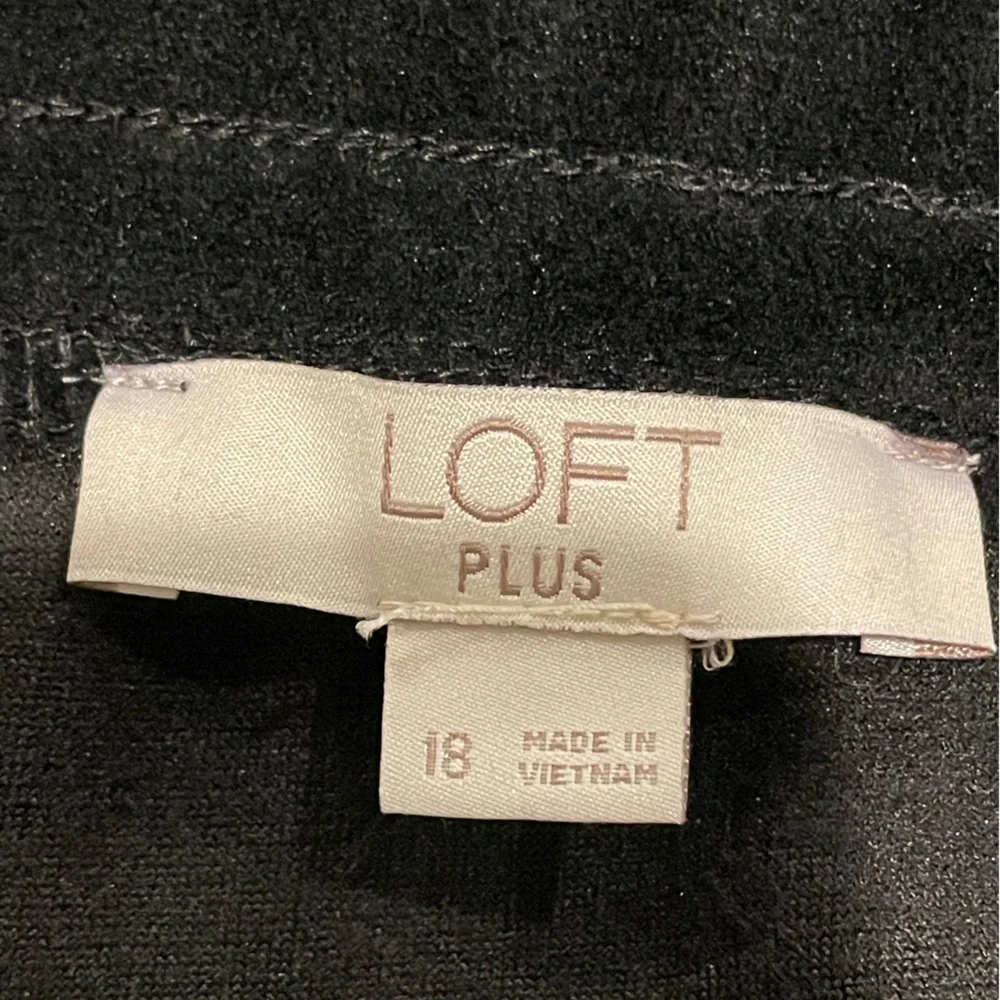 LOFT chic black